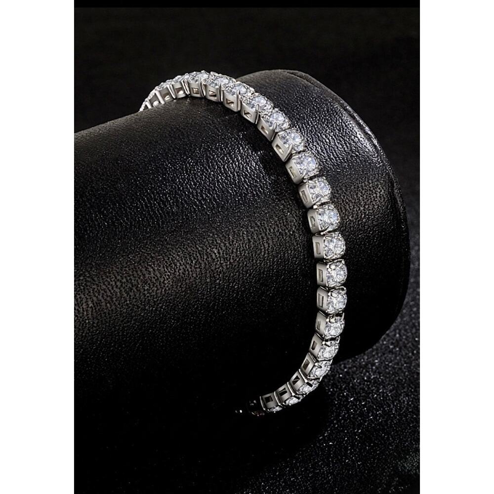 Silver White Crystal Tennis Bracelet - 7 Inch Classic Unisex Jewelry